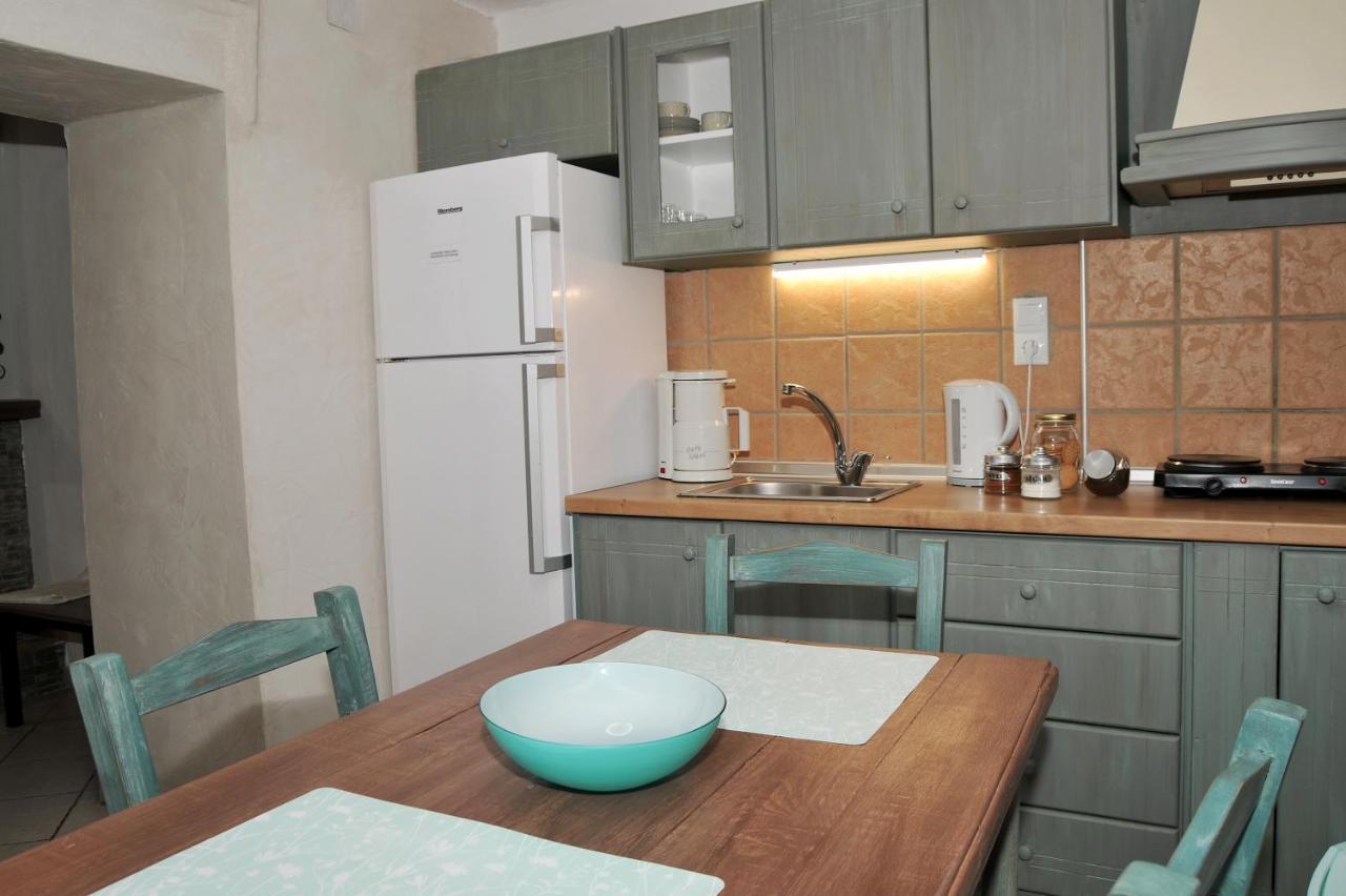 Pavillion1 Apartment Калампака Екстериор снимка